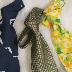 Bundle of three pattern mens ties. Silk